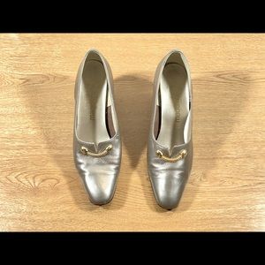 California Magdesians Heel